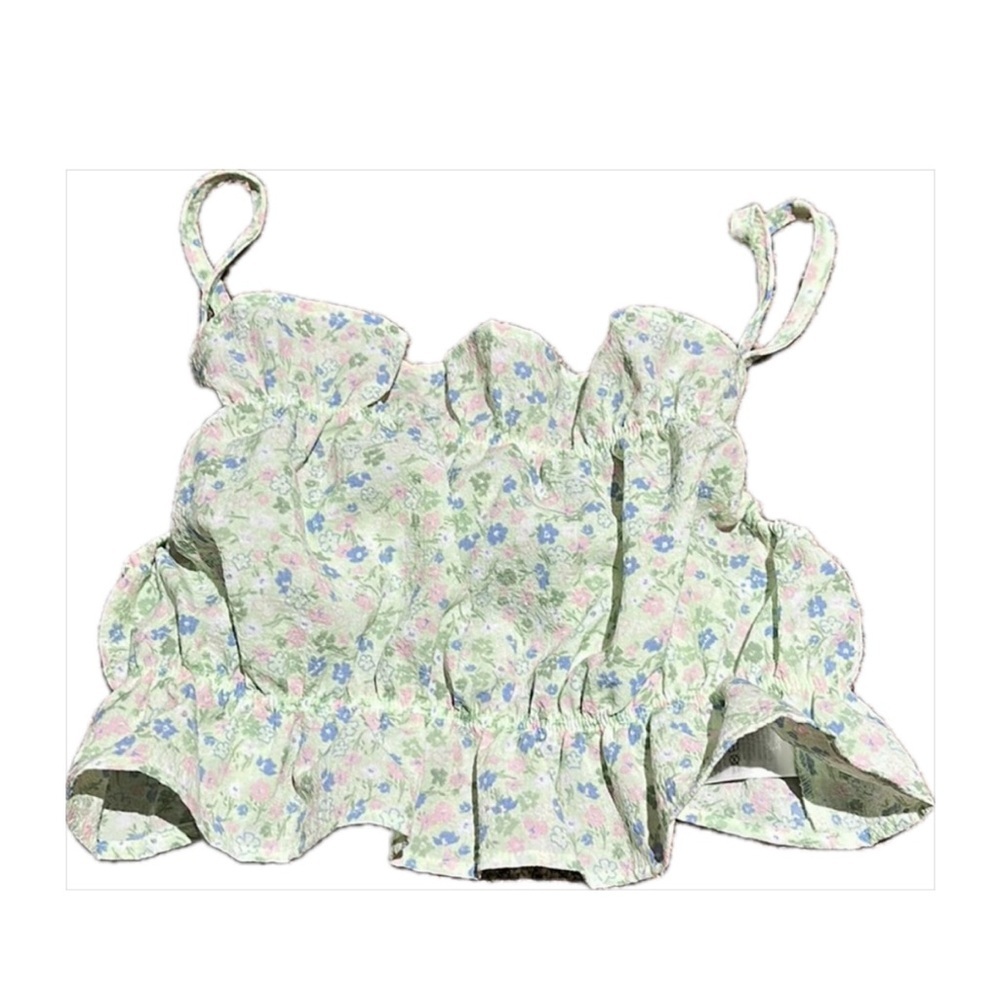 NWOT H and m divided light green floral spaghetti strap tank crop top